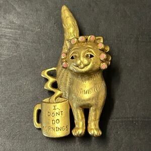 Vintage Danecraft Gold Tone Cat in Curlers "I Don't Do Mornings" Mug Brooch